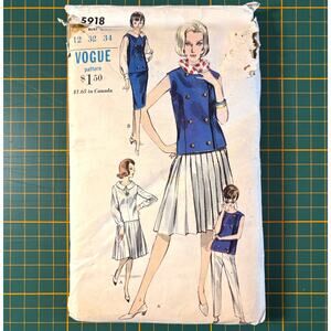 VTG Vogue 5918 Pattern Size 12 Misses Jacket Pleated Skirt Pants Blouse 60s C/C